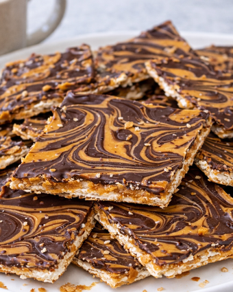 סניקרס מצות כשל"פ | Dall_E סניקרס מצות כשל"פ | Dall_E