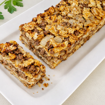 הילדים רעבים בחג? פשטידת בשר ממצות שנעלמת מהתבנית | Dall-E