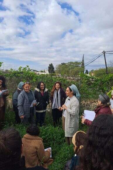 אסתר לחמן | באדיבות ערוגות