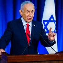 רה"מ נתניהו בהצהרה | שלו שלום, פול