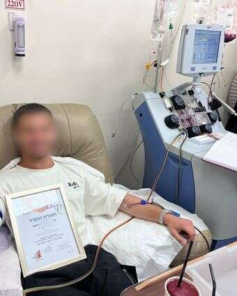 סמל ע' בשעת תרומת מח העצם | עזר מציון סמל ע' בשעת תרומת מח העצם | עזר מציון