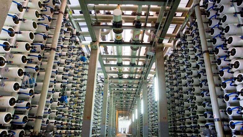 מקום ראשון בעולם. מתקן התפלת מים בחדרה | מישל דוט קום