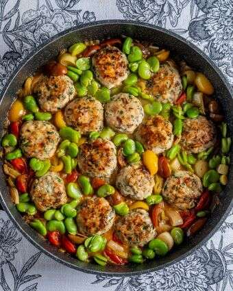 קציצות דגים עם פול ירוק | גיא אשכנזי, Agency Karela