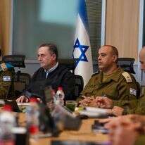 שר הביטחון בהערכת מצב בקריה | אריאל חרמוני, משרד הביטחון