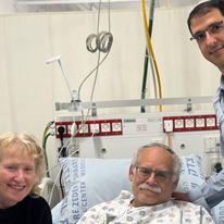 ד״ר זיו דאדון, מנהל המחלקה הקרדיולוגית יחד עם דוד ואשתו ריקי. | המרכז הרפואי שערי צדק