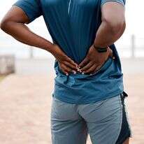 כאב גב | שאטרסטוק