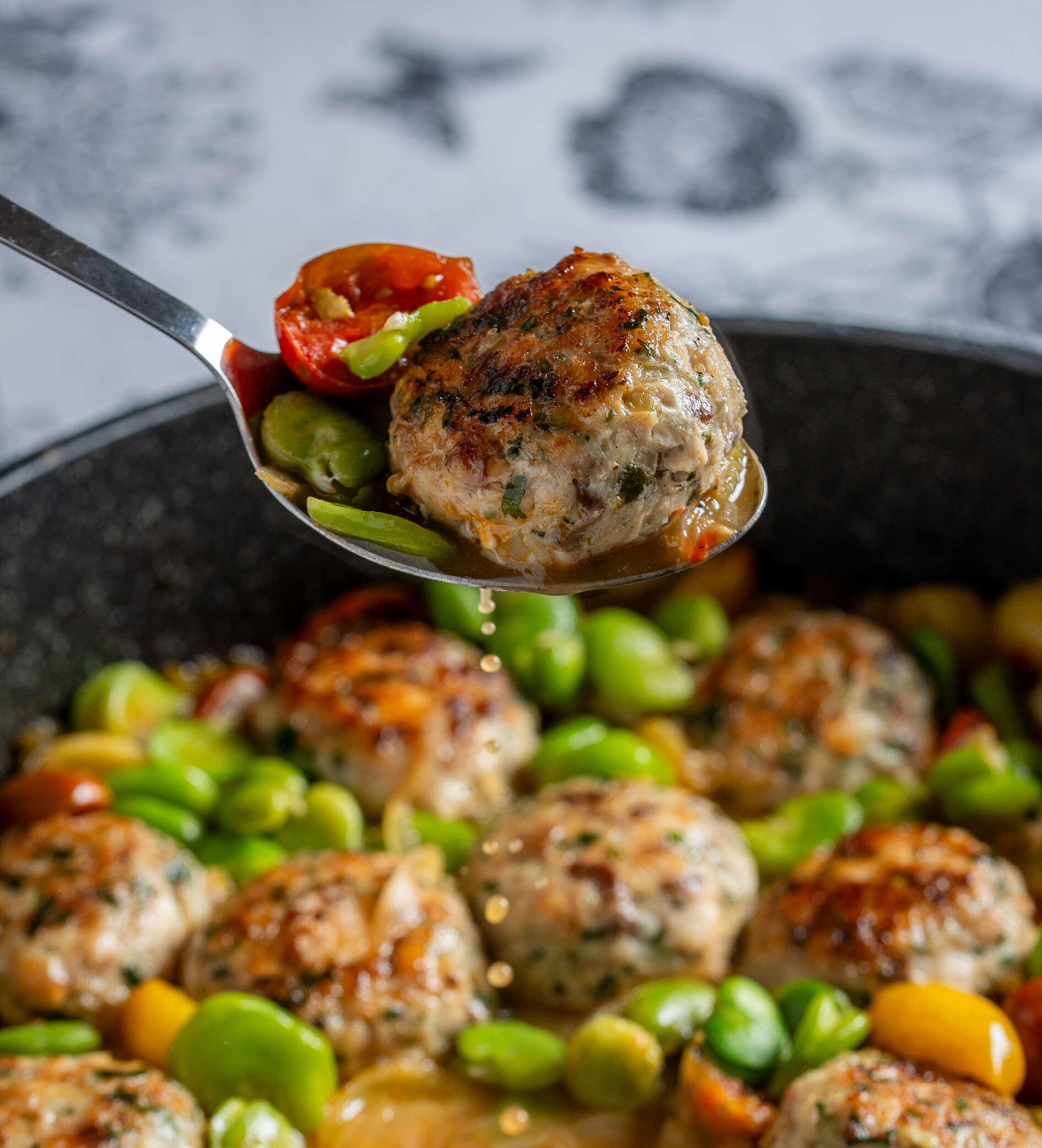 יהיה בסדר דף הבית | גיא אשכנזי, Karela Agency