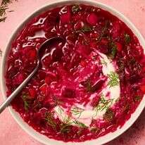 בורש עם כרוב כבוש | לורן בולבין; עיצוב אוכל מאת ליסה צ'רקסקי