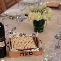 שולחן ערוך לליל הסדר | נתי שוחט - פלאש 90