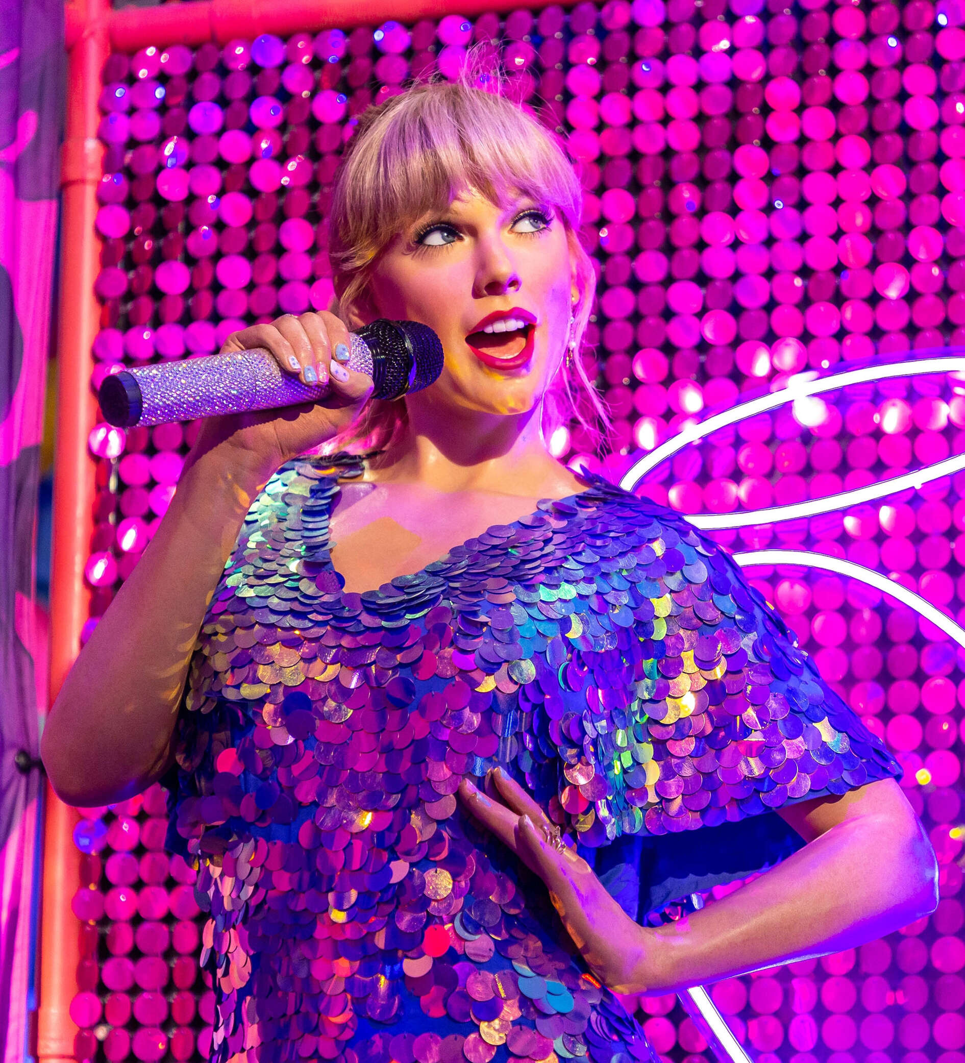 פרינס, טיילור סוויפט והגרסה הישראלית: מוזיקאים שיצאו לחירות