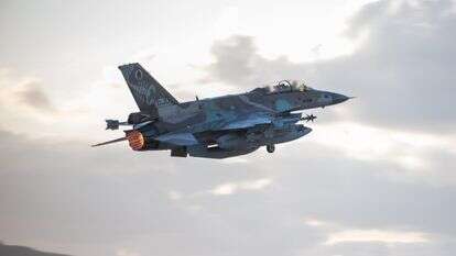 מטוס F-16 של חיל האוויר ממריא לתקיפה באיראן | דובר צה"ל