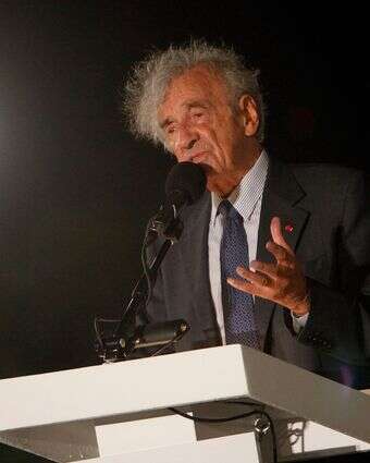 "במקום שממנו אני בא, החברה הייתה מורכבת משלוש קטגוריות פשוטות: הרוצחים, הקורבנות והעומדים מן הצד". ויזל, 2010 | מרים אלסטר, פלאש 90