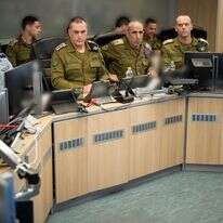 הרמטכ"ל, רב-אלוף אייל זמיר ובכירי פורום מטכ"ל מרגעי התקיפה בבור חיל האוויר | דובר צה"ל