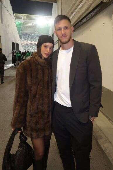 כוח מניע לעשייה. עם אשתו נטע אלחמיסטר | צילום מסך