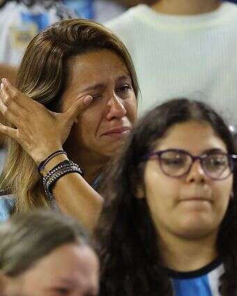 אוהדות נבחרת ארגנטינה בכדורגל לפני משחקו האחרון של ליונל מסי במדי הנבחרת על אדמת ארגנטינה | AFP