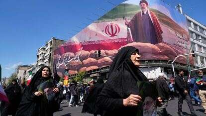 תומכי משטר האייתוללות בטהרן, אחרי הכרזת הפסקת האש | AP