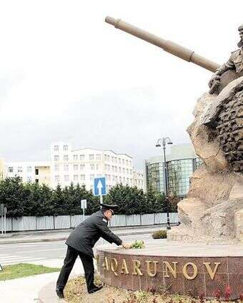 אנדרטה לזכרו של אגרונוב בבאקו | באדיבות קרן סטמאג"י STMEGI