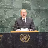 נשיא אזרבייג'ן אילהם אלייב נואם באו"ם, ספטמבר 2025 | גטי אימג'ס
