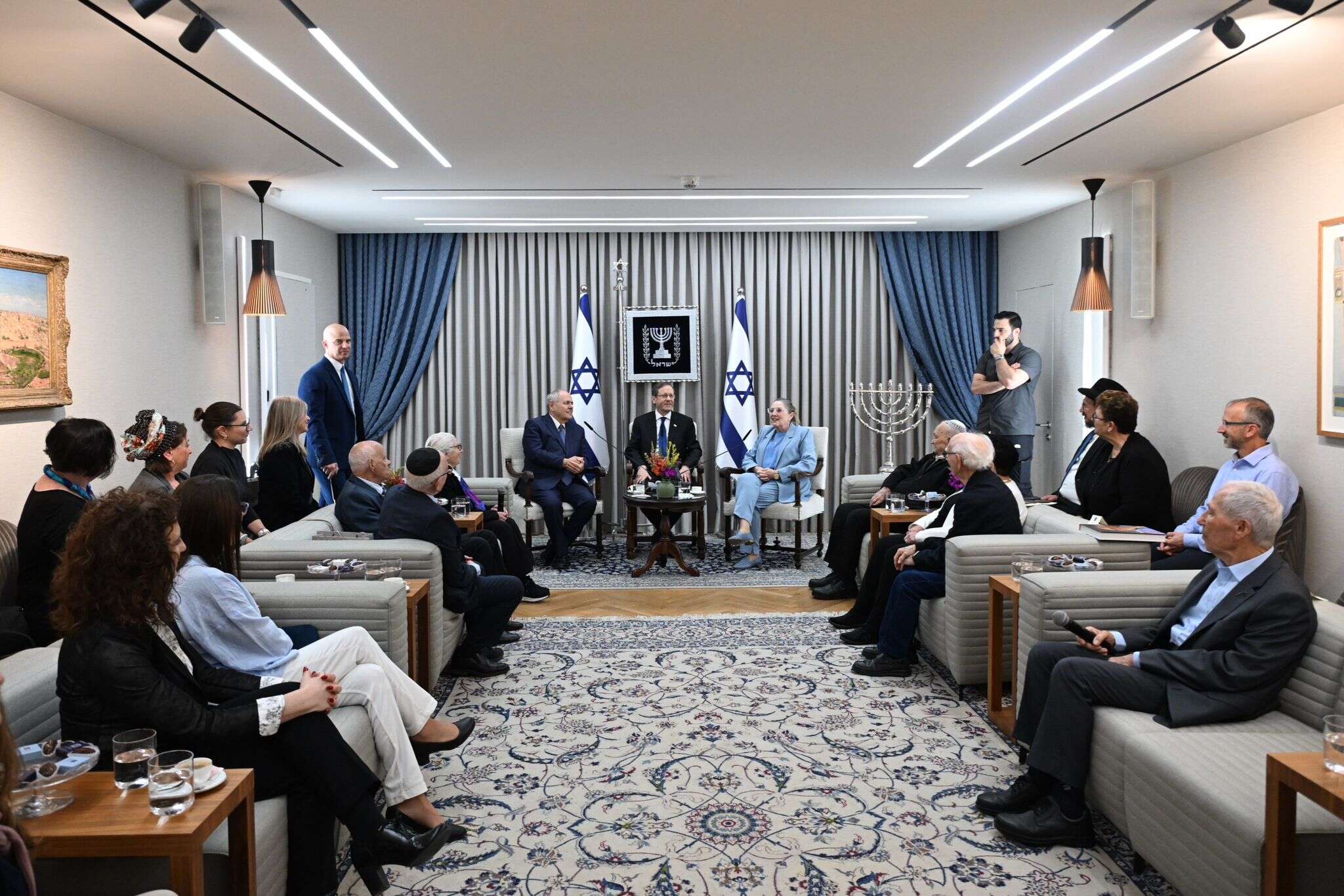 שורדי השואה בבית נשיא המדינה | חיים צח, לע"מ