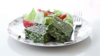 פשטידת תרד עם פתיתים ב-10 דקות | אפרת ליכטנשטט פשטידת תרד עם פתיתים ב-10 דקות | אפרת ליכטנשטט