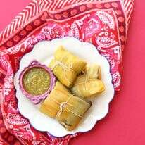 טמאלס במילוי שעועית | אפרת ליכטנשטט טמאלס במילוי שעועית | אפרת ליכטנשטט