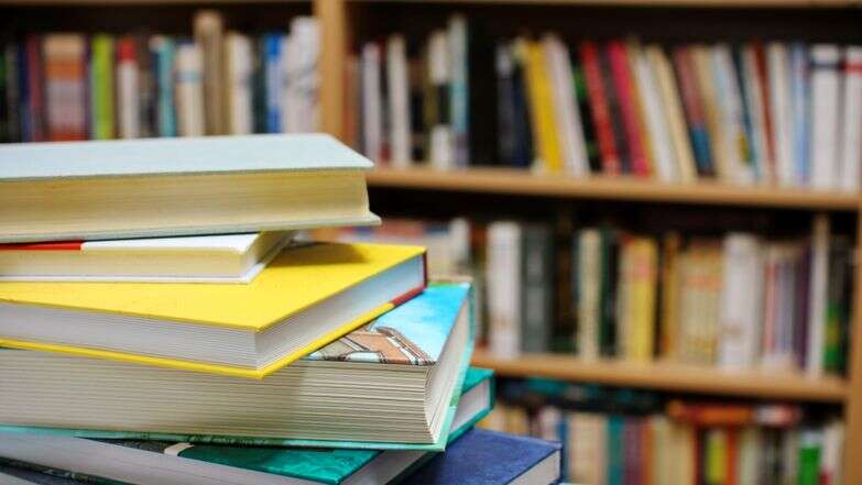 ספרים. אילוסטרציה | שאטרסטוק