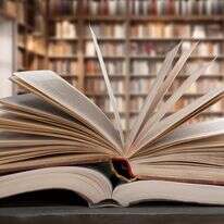 ספרים. אילוסטרציה | שאטרסטוק