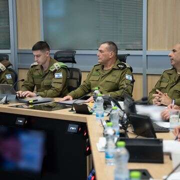 הרמטכ"ל זמיר בהערכת המצב, ערב יום הזיכרון לשואה ולגבורה | דובר צה"ל הרמטכ"ל זמיר בהערכת המצב, ערב יום הזיכרון לשואה ולגבורה | דובר צה"ל