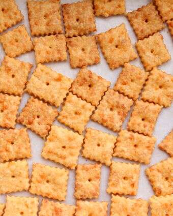 קרקרי גבינה | אפרת ליכטנשטט