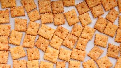 קרקרי גבינה | אפרת ליכטנשטט