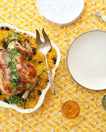 מארחים בשבת? עוף “שיכור” ממולא בשר ובורגול | אפרת ליכטנשטט