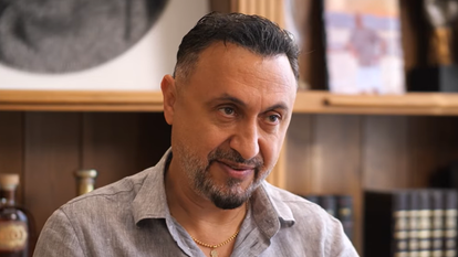 רוני אינסהאז פרשהד | צילום מסך מיוטיוב