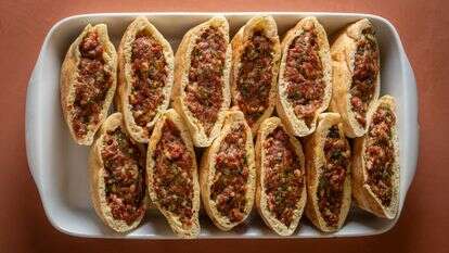 עראיס | גיא אשכנזי, Agency Karela