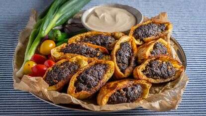 עראיס | גיא אשכנזי, Agency Karela