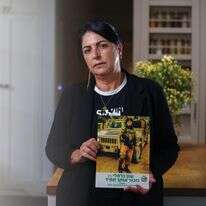 20 אלף איש מאחוריך | אנצ'ו גוש, ג'יני