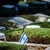 הר הרצל ביום הזיכרון | יונתן זינדל, פלאש 90