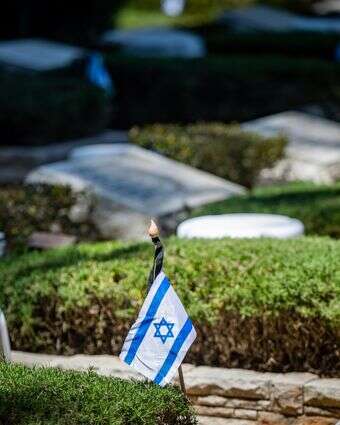 הר הרצל ביום הזיכרון | יונתן זינדל, פלאש 90