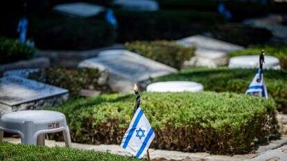 הר הרצל ביום הזיכרון | יונתן זינדל, פלאש 90