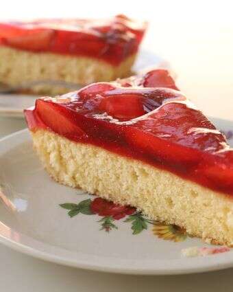 עוגת ג׳לי נוסטלגית כמו פעם – אבל הרבה יותר אוורירית | אפרת ליכטנשטט