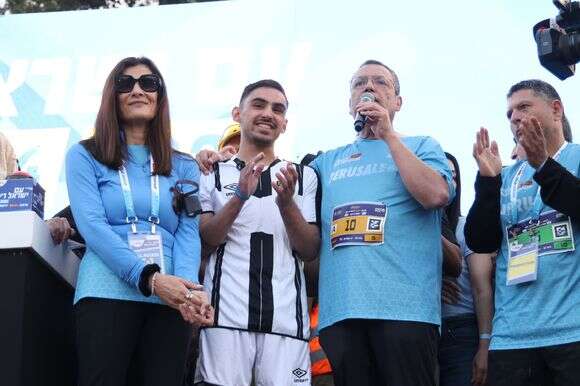 משה ליאון ושורד השבי רום ברסלבסקי במרתון ירושלים תשפ"ו | sportphotography