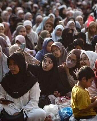 נשים מוסלמיות באינדונזיה, המדינה בעלת האוכלוסייה המוסלמית הגדולה בעולם וסמל לממדי הכיבוש המוסלמי | AFP