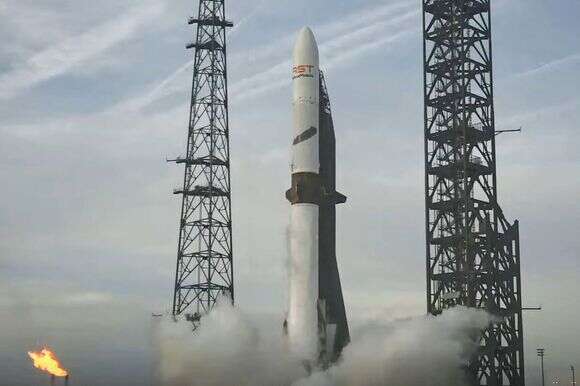 טיל ה-New Glenn של Blue Origin | AFP