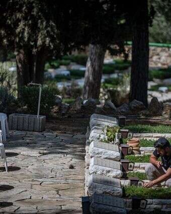 בית העלמין הצבאי בהר הרצל | יונתן זינדל- פלאש 90