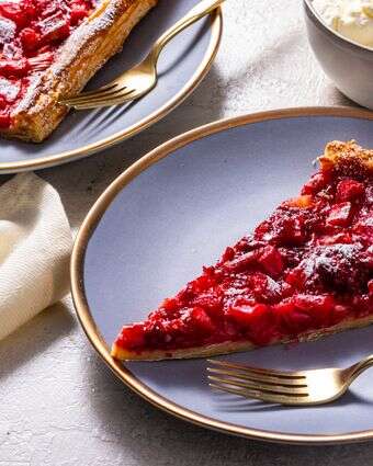 רוברב ופטל בטארט אחד: שילוב חמצמץ שהופך לכוכב האביב | סקוט סוצ'מן/הוושינגטון פוסט; עיצוב אוכל מאת ליסה צ'רקסקי