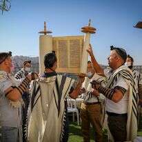 עליה לתורה | גרשון אלינסון- פלאש 90