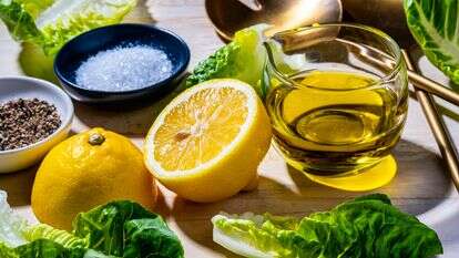 זה כל מה שצריך לסלט טוב | סקוט סוצ'מן; עיצוב אוכל מאת ליסה צ'רקסקי / שניהם עבור הוושינגטון פוסט