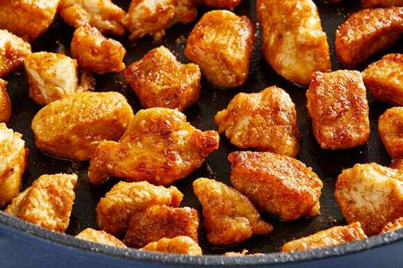 בלי כלים מיותרים: עוף עם ירקות בארוחה אחת מהירה | טום מקורקל עבור הוושינגטון פוסט; עיצוב אוכל מאת ג'ינה ניסטיקו עבור הוושינגטון פוסט