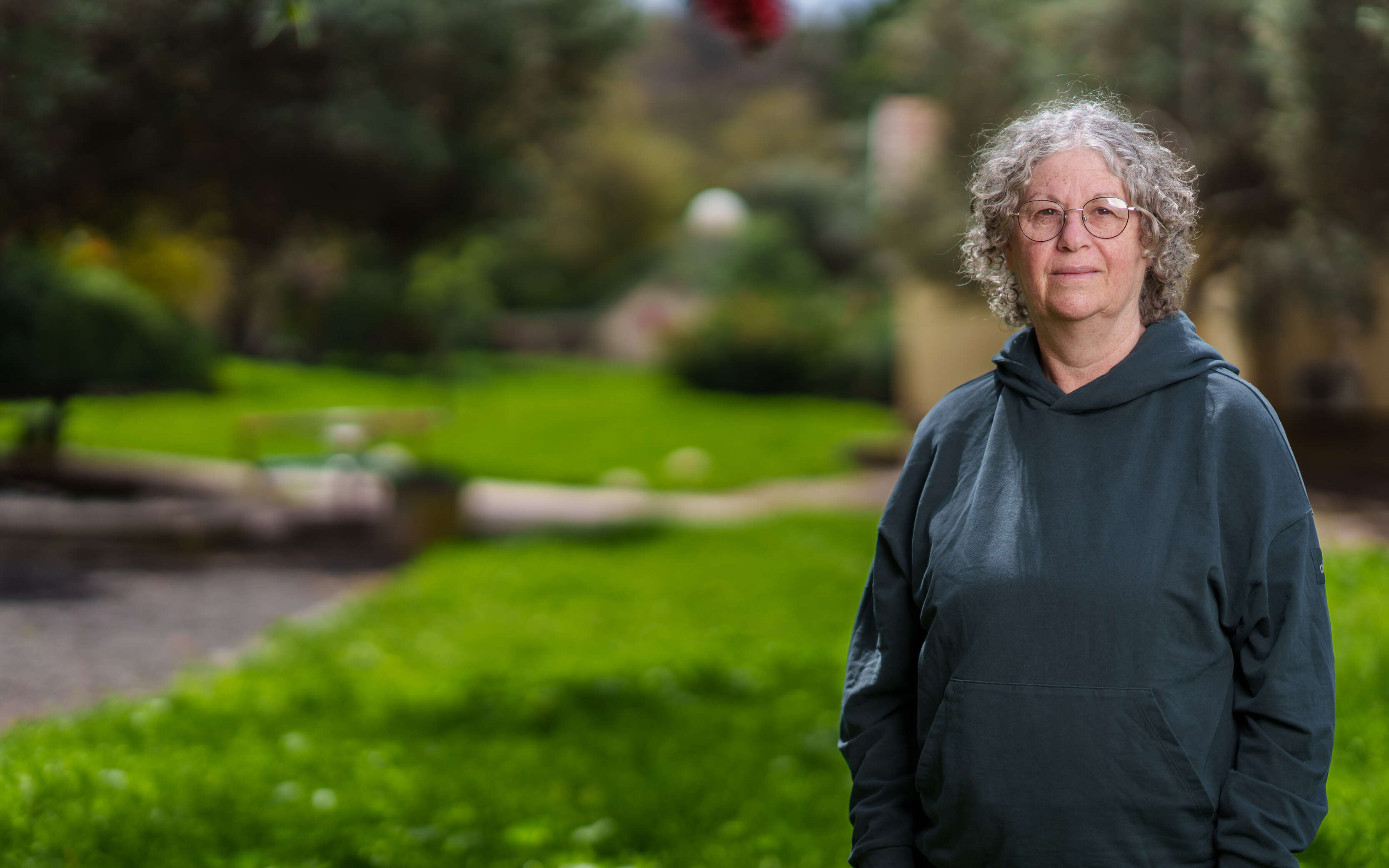 עכשיו אני כבר לא חייבת לזכור | אנצ'ו גוש - ג'יני