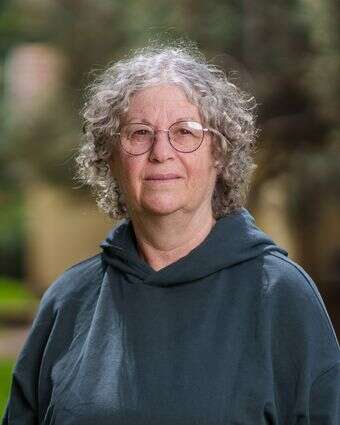 עכשיו אני כבר לא חייבת לזכור | אנצ'ו גוש - ג'יני