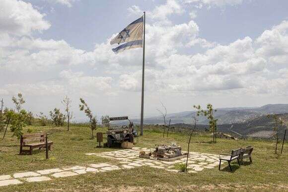 חוות גבעות עולם | נעמה שטרן